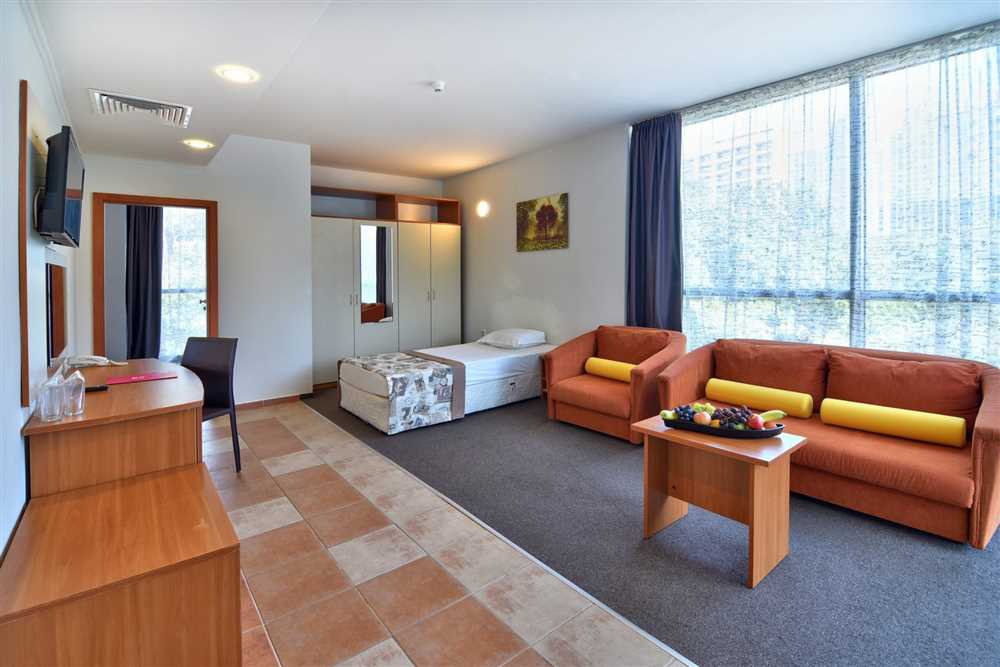 COOEE Mimosa Sunshine Hotel: отдых на берегу Средиземного моря в совершенстве