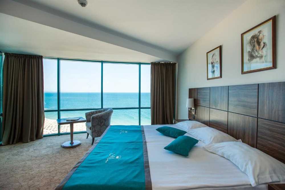Индивидуальный подход и уютная атмосфера отель Marina Grand Beach