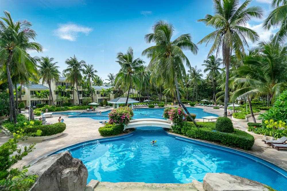 Лучший отель Palm Beach на побережье Черного моря для семейного отдыха