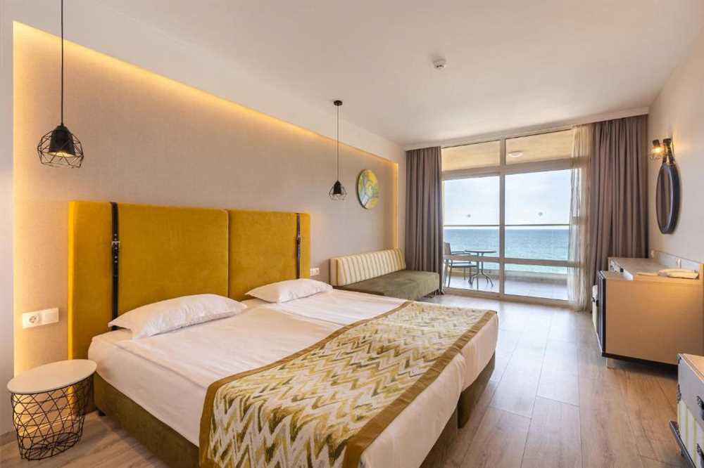 Отдыхайте с эстетическим наслаждением в отеле Grifid Encanto Beach на Золотых Песках